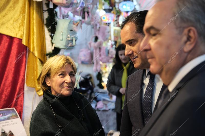 Άδωνις Γεωργιάδης στο Χριστουγεννιάτικο πάρκο - Πεδίο Άρεως