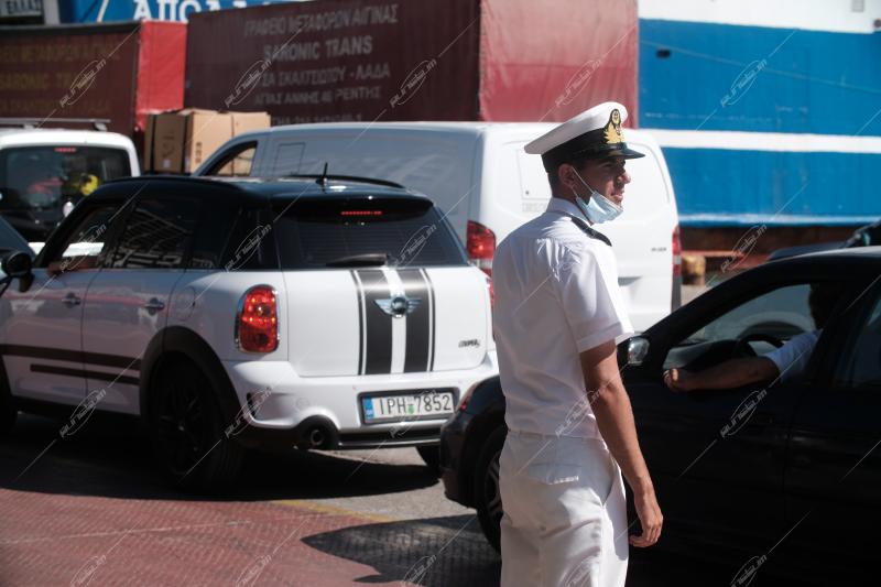 Αναχωρήσεις από το λιμάνι του Πειραιά - Departures Pireus port