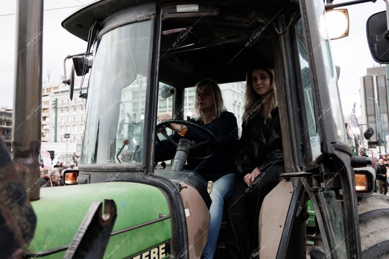 ΑΘΗΝΑ – Πανελλαδική κινητοποίηση αγροτών στο κέντρο της πόλης