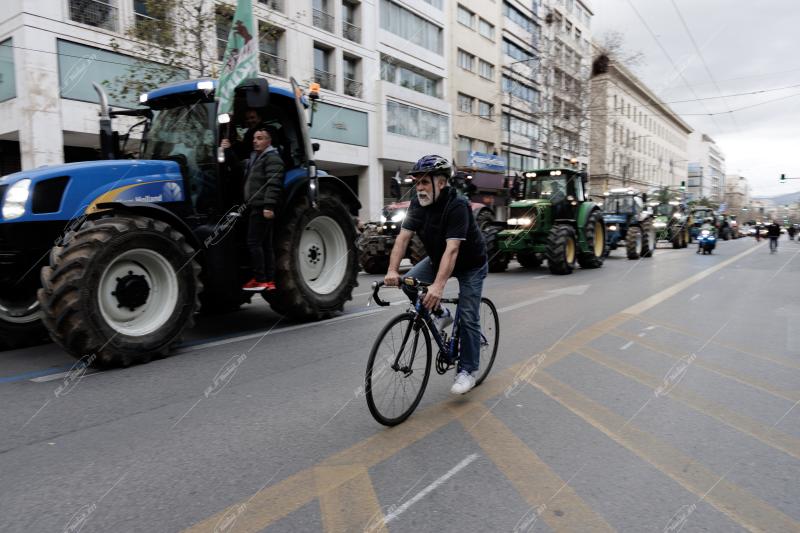 ΑΘΗΝΑ – Πανελλαδική κινητοποίηση αγροτών στο κέντρο της πόλης