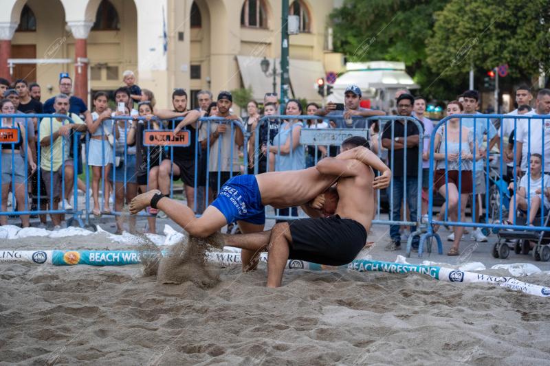 Beach wrestling in Aristotelous square