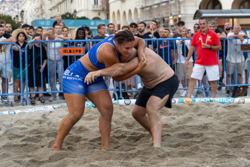 Beach wrestling in Aristotelous square