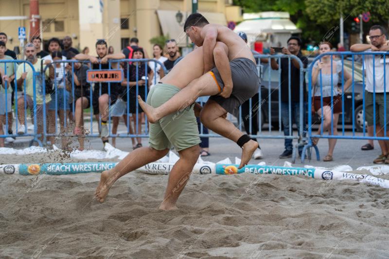 Beach wrestling in Aristotelous square