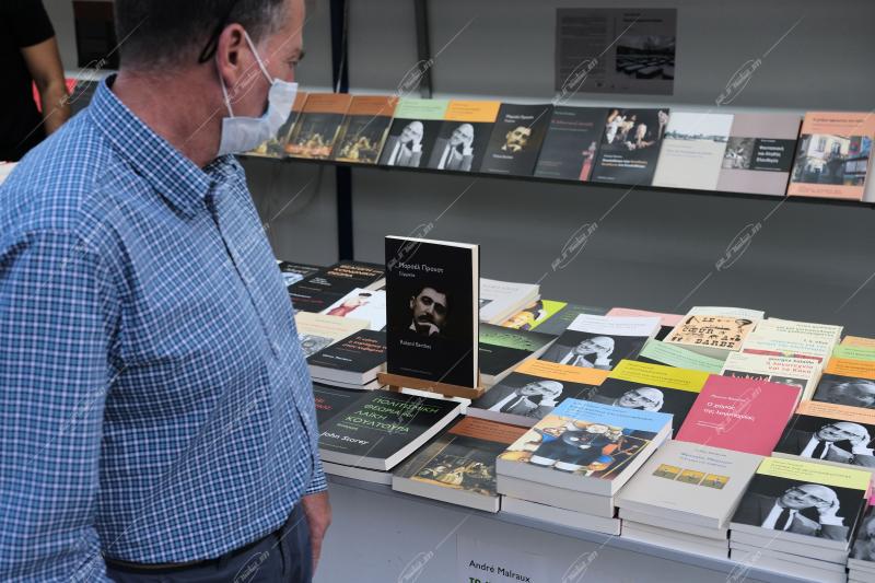 Η ΠτΔ Κατερίνα Σακελλαροπούλου στο 50ο φεστιβάλ βιβλίου στο Ζάππειο
