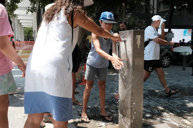 Καύσωνας Αθήνα - 25 Ιουλίου 2022 / Heatwave Athens - 25 July 2022