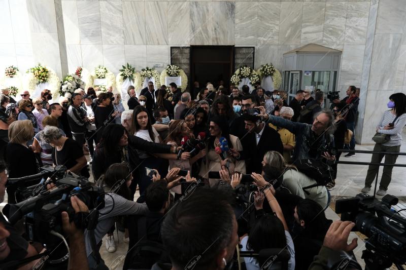 Κηδεία Μάρθας Καραγιάννη στο Α' νεκροταφείο Αθηνών