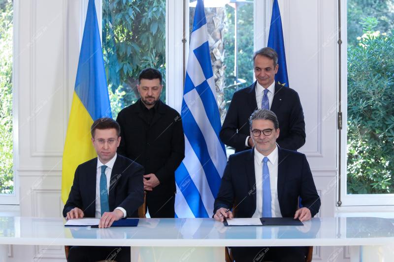 Κυριάκος Μητσοτάκης - Βολοντιμίρ Ζελένσκι.