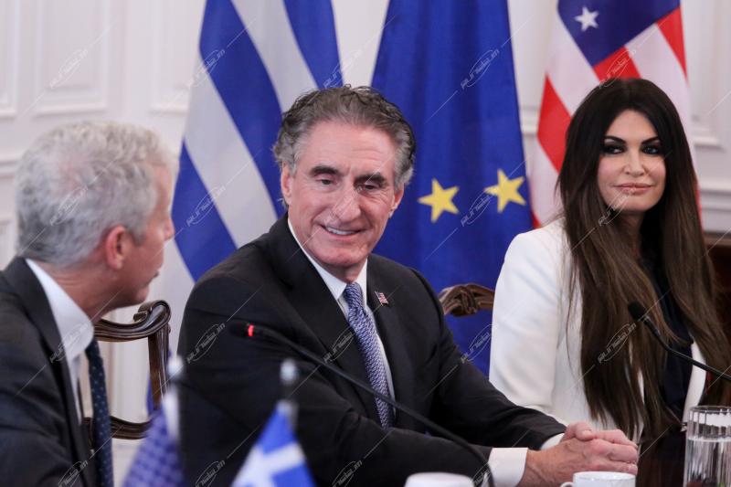 Kyriakos Mitsotakis - Chris Wright -  Doug Burgum - Kimberly Guilfoyle