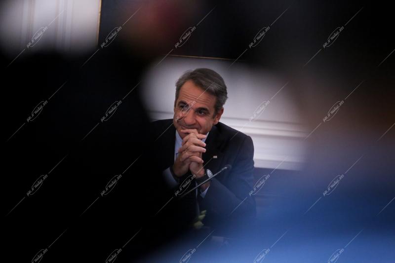 Kyriakos Mitsotakis - Chris Wright -  Doug Burgum - Kimberly Guilfoyle