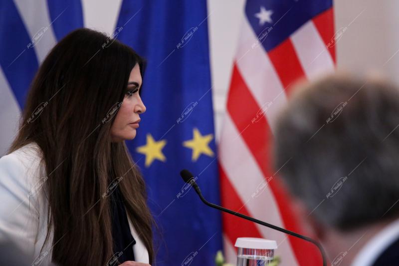 Kyriakos Mitsotakis - Chris Wright -  Doug Burgum - Kimberly Guilfoyle