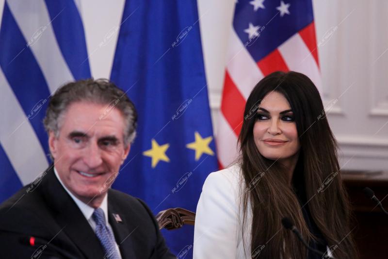 Kyriakos Mitsotakis - Chris Wright -  Doug Burgum - Kimberly Guilfoyle