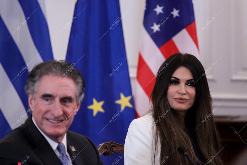 Kyriakos Mitsotakis - Chris Wright -  Doug Burgum - Kimberly Guilfoyle