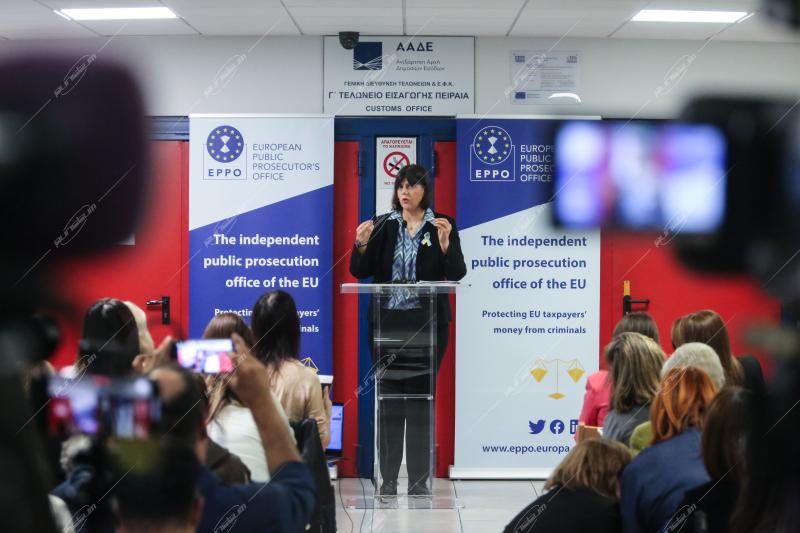 Λάουρα Κοβέσι, Συνέντευξη Τύπου