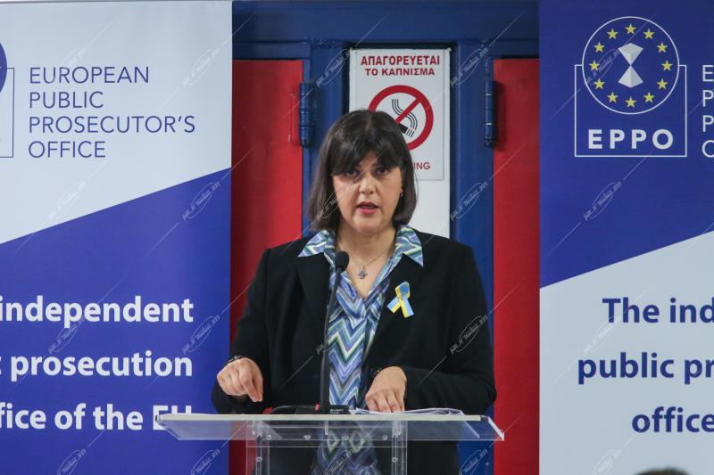 Λάουρα Κοβέσι, Συνέντευξη Τύπου