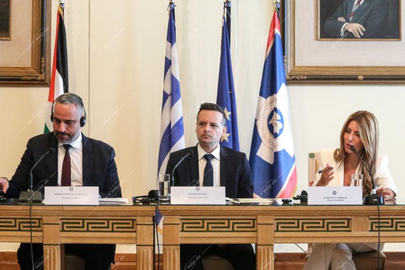 Maher Nicola Canawati - Χάρης Δούκας