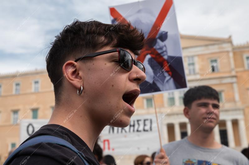 Παλλαϊκό Συλλαλητήριο στην Πλατεία Συντάγματος για το δυστύχημα στα Τέμπη