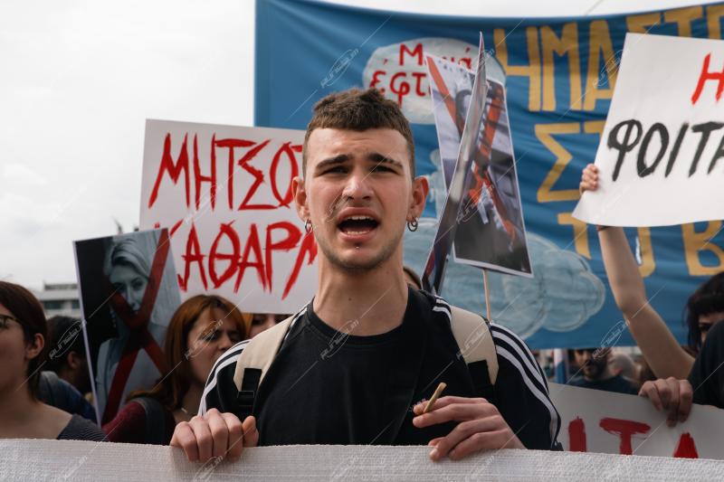 Παλλαϊκό Συλλαλητήριο στην Πλατεία Συντάγματος για το δυστύχημα στα Τέμπη