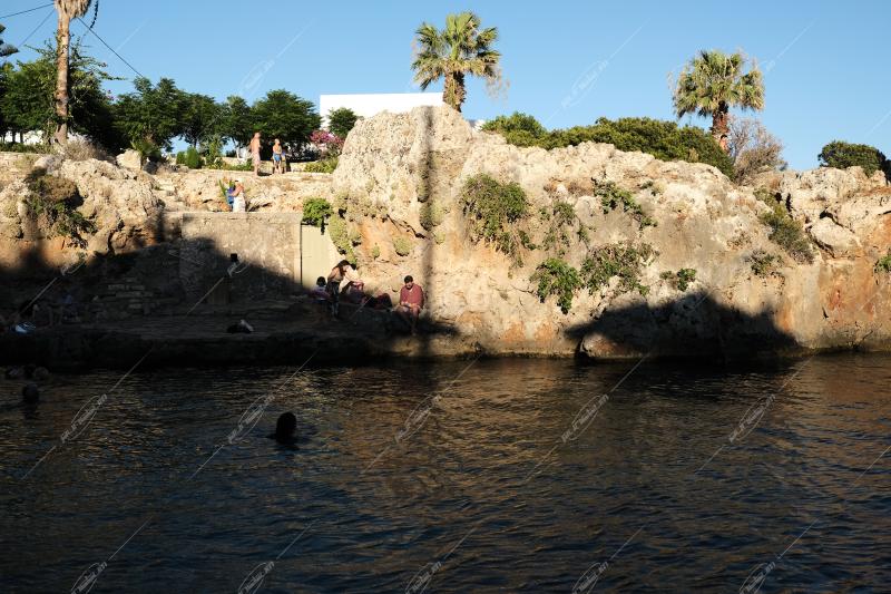 παραλία Αυλέμωνας, Κύθηρα / Avlemonas beach, Kithira island