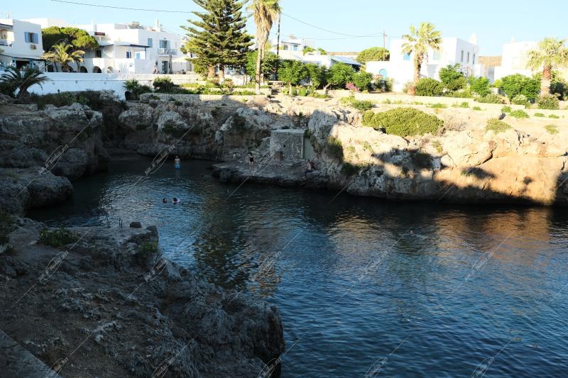 παραλία Αυλέμωνας, Κύθηρα / Avlemonas beach, Kithira island