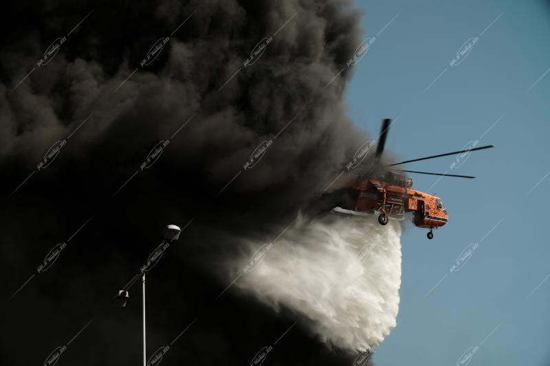 Πυρκαγιά σε εργοστάσιο πλαστικών στην Μεταμόρφωση