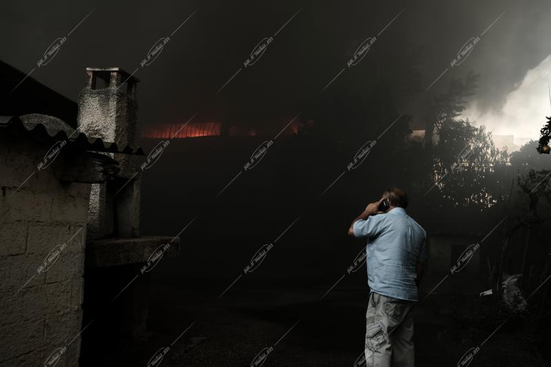 Πυρκαγιά σε εργοστάσιο πλαστικών στην Μεταμόρφωση