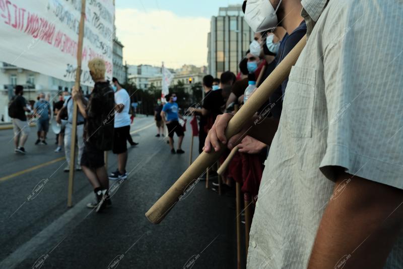 Πορεία ΑΔΕΔΥ ενάντια στο νομοσχέδιο Χατζηδάκη