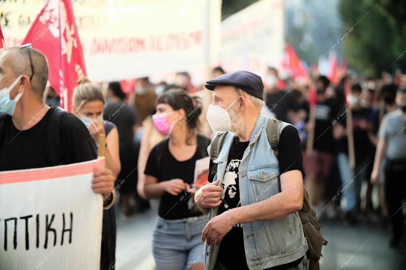 Πορεία ΑΔΕΔΥ ενάντια στο νομοσχέδιο Χατζηδάκη