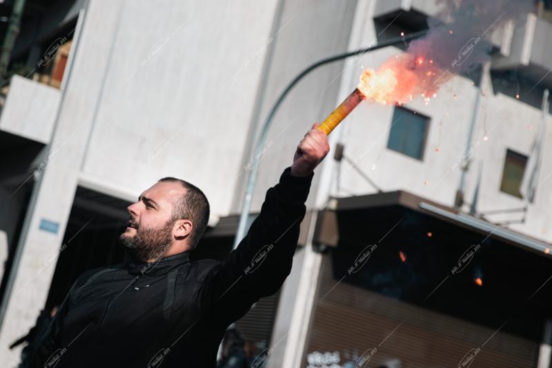 Πορεία κατά της Ιδιωτικοποίησης των Πανεπιστημίων / Students Demonstrate Against the Privatization of Public Universities