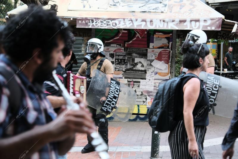 Συγκέντρωση διαμαρτυρίας στο Δημαρχείο Αθηνών για τη στάση ΜΕΤΡΟ Εξάρχεια