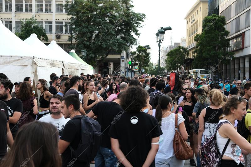 Συγκέντρωση διαμαρτυρίας στο Δημαρχείο Αθηνών για τη στάση ΜΕΤΡΟ Εξάρχεια