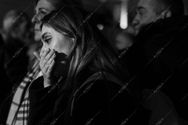 Συγκέντρωση Συγγενών των Θυμάτων των Τεμπών στην Πλατεία Συντάγματος