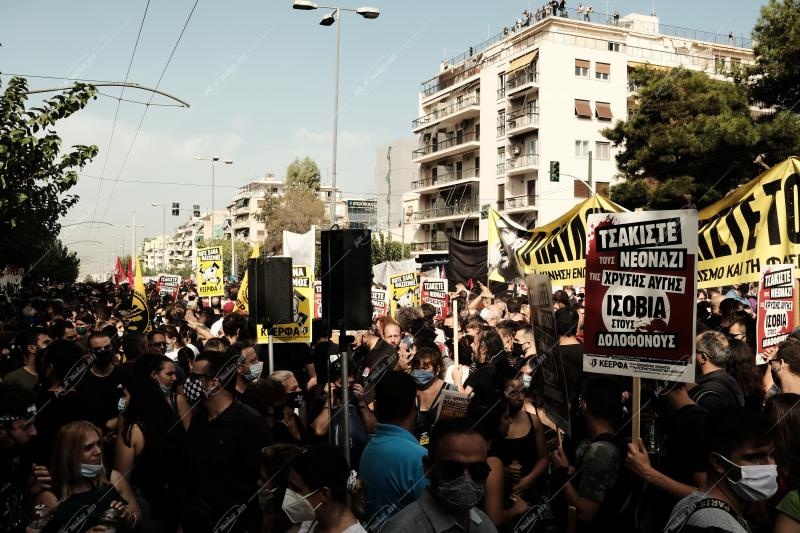 Συγκέντρωση στο εφετείο για την ετυμηγορία της δίκης της Χρυσής Αυγής / Rally at the appeals court for the verdict in the Golden Dawn trial