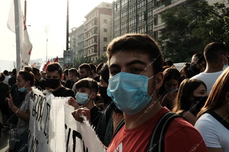 Συγκέντρωση στο εφετείο για την ετυμηγορία της δίκης της Χρυσής Αυγής / Rally at the appeals court for the verdict in the Golden Dawn trial