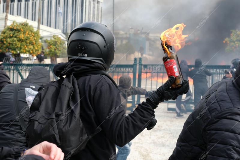 Συγκέντρωση στο Σύνταγμα - 2 χρόνια από το σιδηροδρομικό δυστύχημα στα Τέμπη