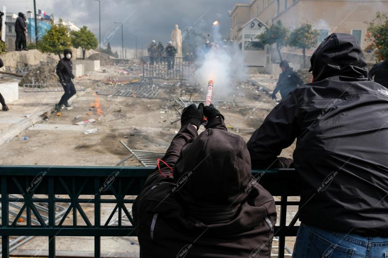 Συγκέντρωση στο Σύνταγμα - 2 χρόνια από το σιδηροδρομικό δυστύχημα στα Τέμπη