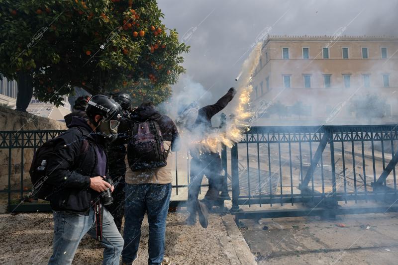 Συγκέντρωση στο Σύνταγμα - 2 χρόνια από το σιδηροδρομικό δυστύχημα στα Τέμπη