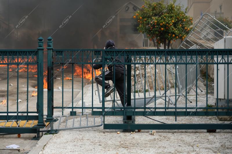 Συγκέντρωση στο Σύνταγμα - 2 χρόνια από το σιδηροδρομικό δυστύχημα στα Τέμπη