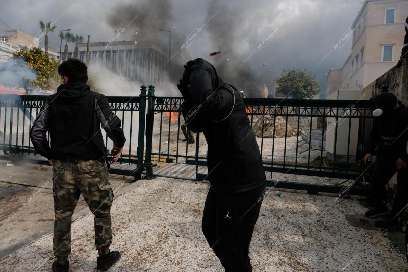 Συγκέντρωση στο Σύνταγμα - 2 χρόνια από το σιδηροδρομικό δυστύχημα στα Τέμπη
