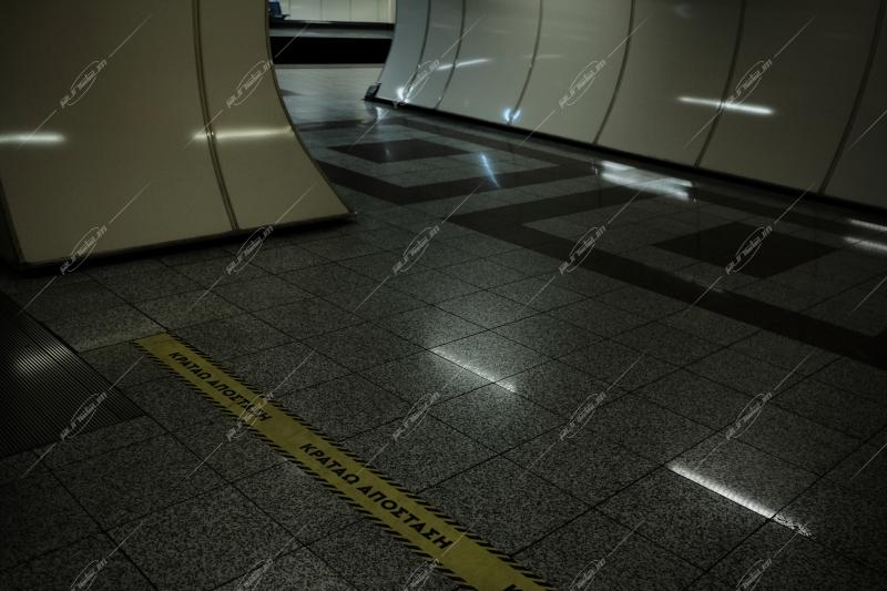 Στιγμιότυπα από τα ΜΜΜ κατά τη διάρκεια της πανδημίας Covid 19 / Snapshots from public transport during the Covid 19 pandemic