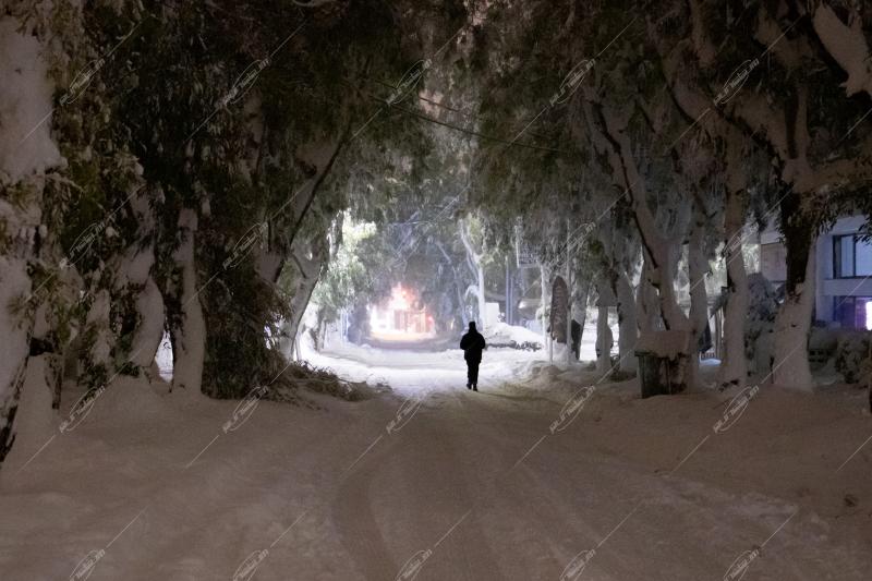 Στιγμιότυπα από την κακοκαιρία "Ελπίς" στα Βόρεια Προάστια.