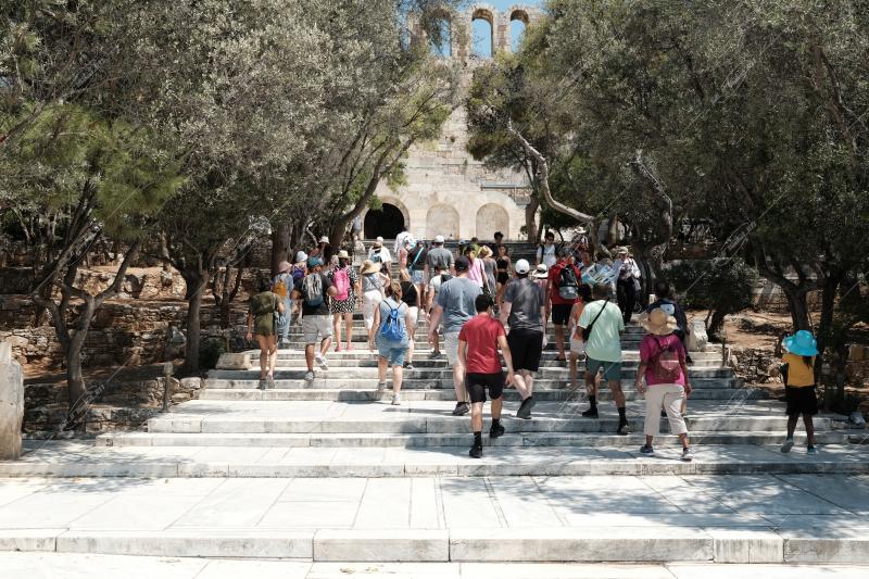 Τουρίστες στην Ακρόπολη / Tourists at Acropolis, Athens