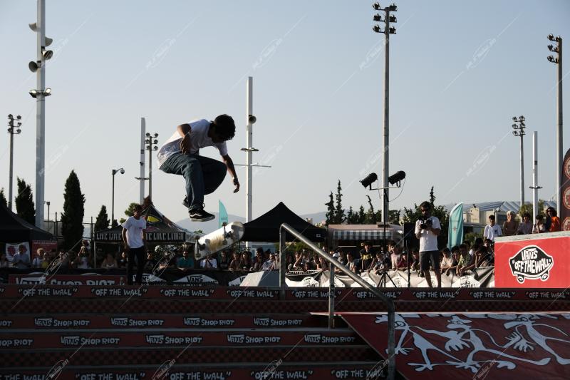 Vans Shop Riot 2022