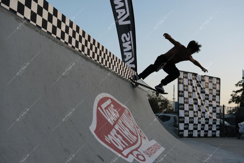 Vans Shop Riot 2022