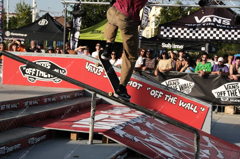Vans Shop Riot 2022
