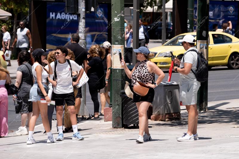 Warm Weather - Tourism In Greece / Ζεστός Καιρός - Τουρισμός στην Ελλάδα