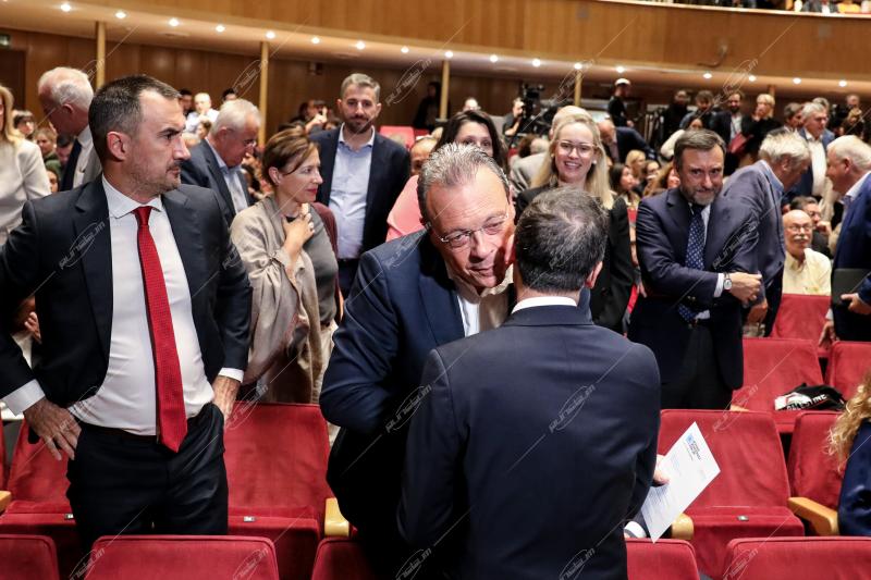 Χάρης Δούκας - Gideon Levy